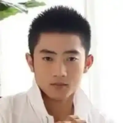 常泽雯
